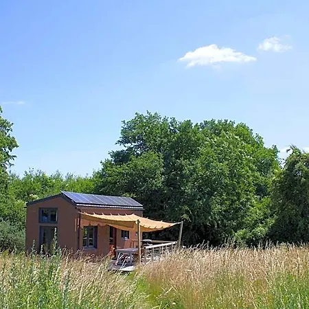 Hotel Tiny House Les Jours Heureux Sejour Nature Pres De Dinant Et Des Lacs De L Eau D Heure