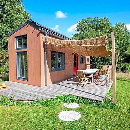 Tiny House Les Jours Heureux Sejour Nature Pres De Dinant Et Des Lacs De L Eau D Heure Philippeville