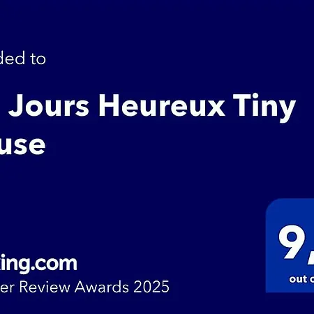 Hotel Tiny House Les Jours Heureux Sejour Nature Pres De Dinant Et Des Lacs De L Eau D Heure *